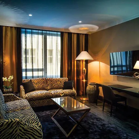 فندق ليلا روبرتس 5*